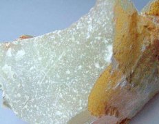  切记，这几种白色的玩意，可不是和田白玉